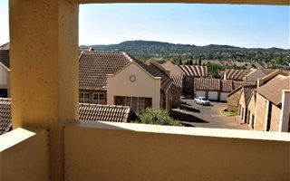 2 Bedroom Townhouse in Olympus