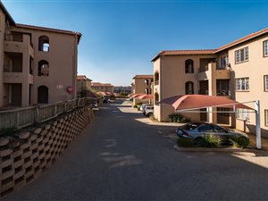 2 Bed Apartment in Germiston Central