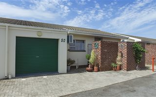 2 Bedroom Townhouse in Gonubie