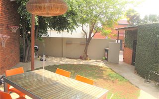 3 Bedroom Cluster in Bedfordview
