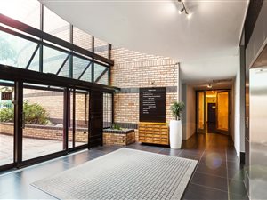 554.960021972656 m² Office Space in Westville