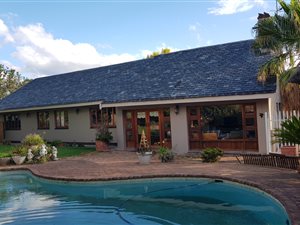 4 Bed House in Bergsig