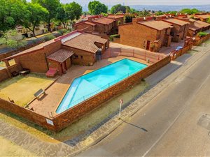 2 Bed Townhouse in The Hill