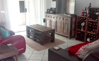 2 Bedroom Townhouse in Die Hoewes