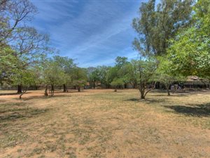 4015 m² Land available in Randburg Central