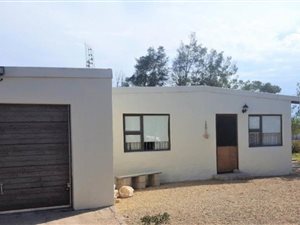 2.4 ha Farm in Hopefield
