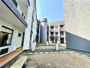 114 m² Commercial space in Somerset Park