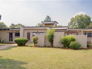 8565 m² Farm in Glen Austin