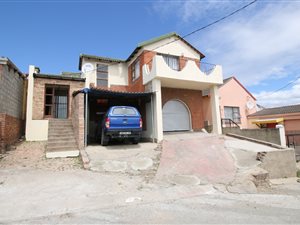 4 Bedroom House in Parkside