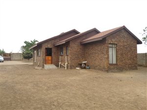 3 Bed House in Meyerton Park