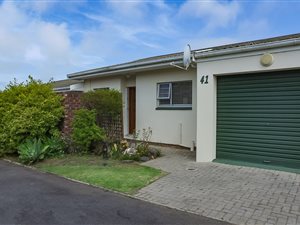2 Bed Townhouse in Gonubie