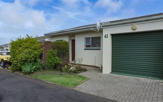 2 Bedroom Townhouse in Gonubie