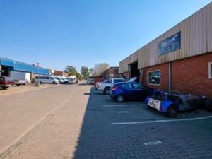 625 m² Industrial space in Booysens