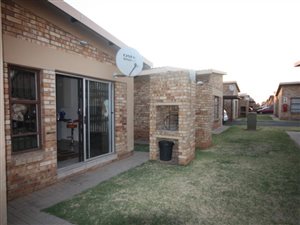 2 Bed Townhouse in Bonanne