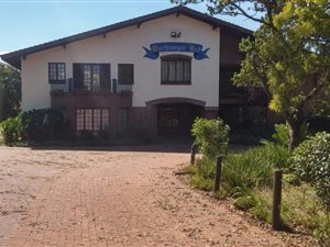 2000 m² Commercial space in Wartburg