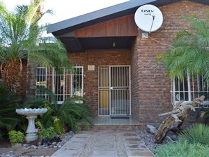 3 Bed House in Flora Park