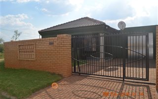 3 Bedroom House in Doornkop