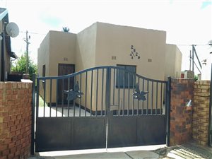 3 Bed House in Phiri