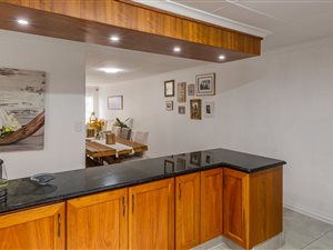 2 Bed Apartment in Edenglen