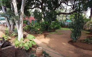 5 Bedroom House in Chroom Park