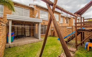 2 Bedroom Townhouse in Westdene
