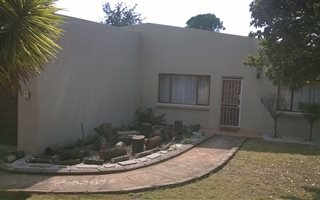 4 Bedroom House in Clubview