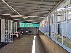 3 Bed Duplex in Bombay Heights