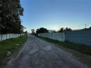 4362 m² Land available in Wetton