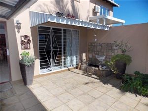 3 Bed Duplex in Bluff