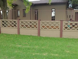 4 Bedroom House in Brackendowns