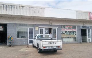 Retail space in Retreat