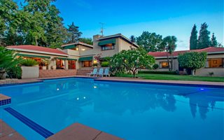 5 Bedroom House in Douglasdale