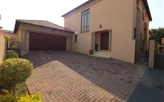 3 Bedroom House in Irene View Estate