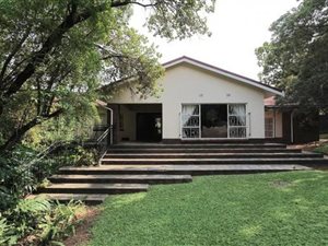 5 Bedroom House in Protea Park