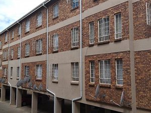 1 Bed Apartment in Ravenswood