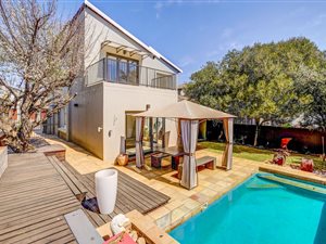 3 Bed Townhouse in Eagle Canyon Golf Estate