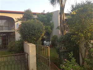 3 Bed Duplex in Lynnwood Ridge