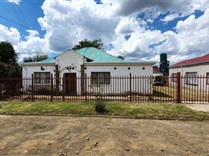 4 Bed House in Molteno