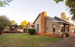 3 Bedroom House in Rhodesfield