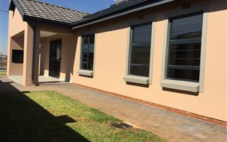 3 Bedroom House in Olifantsfontein