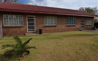 2 ha Farm in Brentwood Park