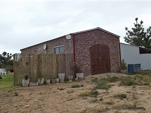 1.6 ha Farm in Great Brak River