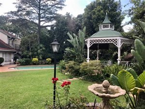 6 Bed House in Parkmore