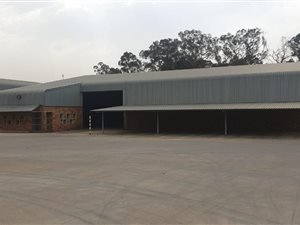 844 m² Industrial space in Brentwood Park