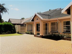 3 Bed House in Brackenhurst