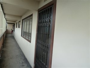 2 Bed Flat in Pinetown Central