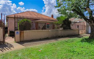4 Bedroom House in Kenilworth