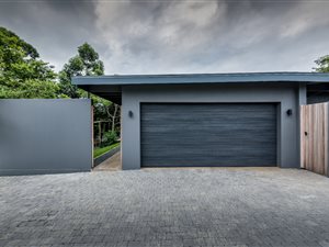 4 Bed House in Shakas Head
