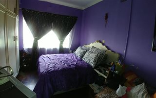 3 Bedroom House in Robertsham