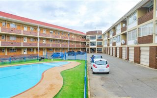 1 Bedroom House in Rhodesfield
